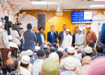 Queens Bangladeshi Leader Withdraws Support from Mamdani, Endorses Cuomo