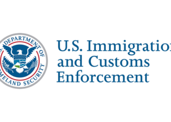 Anti-ICE Protesters Clash with NYPD as Federal Agents Conduct Operations in Manhattan